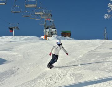 Stacja jest czynna. Zapraszamy na narty i snowboard.